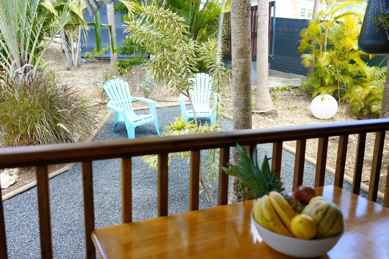 Residence Mapou : Bungalow Cycas - Logement De Charme Avec Piscine Saint-Francois  Kemping
